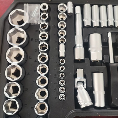 Bormann BHT 5180 Socket Set 1/2 & 1/4 New