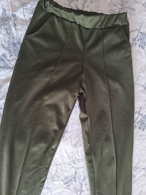 Women's green pants, size M / 38 / 10