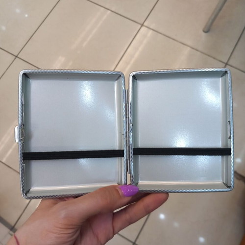 Tobacco case new black with silver trim, capacity 20 cigarettes