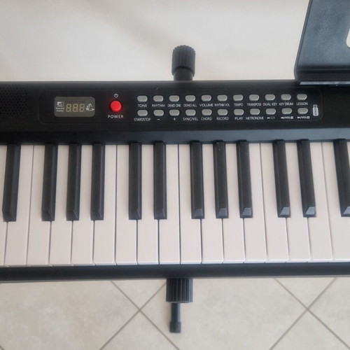 Electric piano 88 keys like new, foldable with accessories