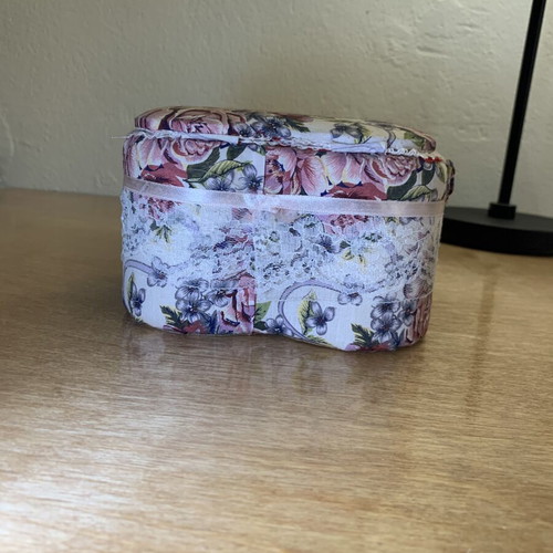 Jewelry box heart-shaped used