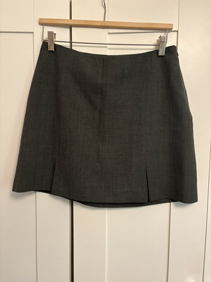 Skirt gray short used, size L 40 12