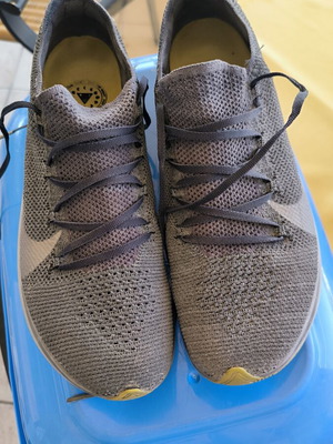Nike Zoom Fly Flyknit running shoes, size 43, dark grey