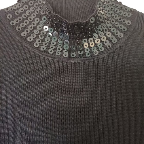 Women's sleeveless turtleneck top with sequins like new