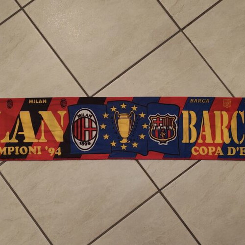 Vintage souvenir scarf AC Milan vs FC Barcelona 1994 final used