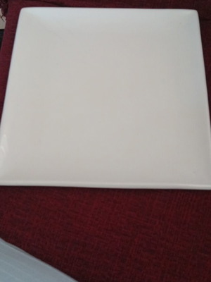 Square platter 30cm like new