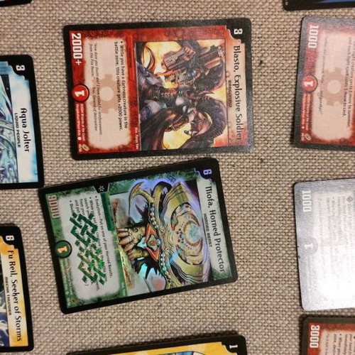 Duel Masters cards like new, 10 authentic and 100+ collectible