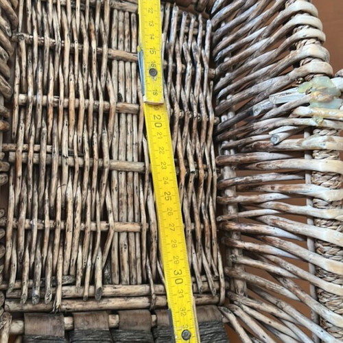 Large Basket like new for Wine Chocolates and Nuts