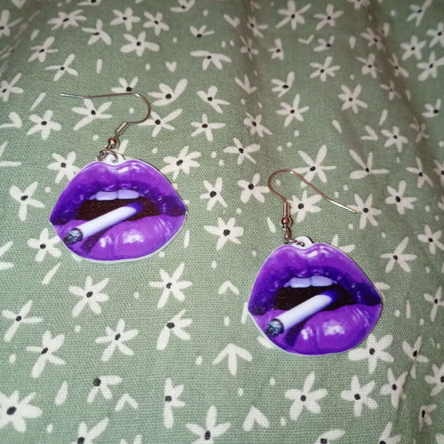 Purple Lips Earrings with Cigarette, New