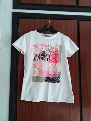 Stradivarius White T-shirt XS with Floral Celebrate Diversity Print like new
