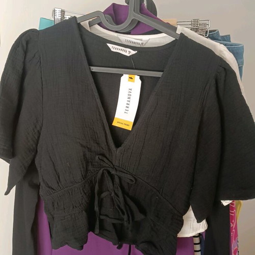 Women's skirt and top set new, black with white gift