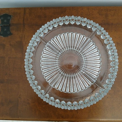 Serving platter used for appetizers or nuts, ordervriera