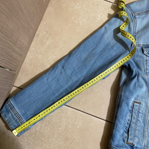 Sherpa-lined Hollister blue faded denim jacket like new