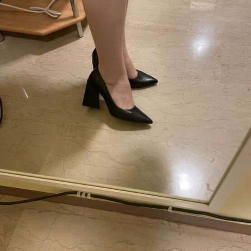 Carrano leather pumps size 40, black