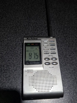 Kchibo KK-E220 digital portable pocket radio used, silver