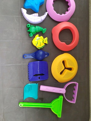 Children's beach toys pack plastic like new