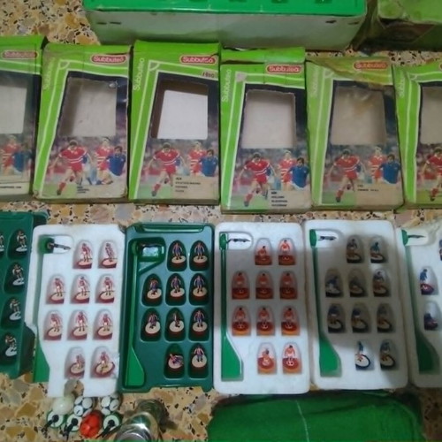 Subbuteo Club Edition used collection with 6 teams and accessories