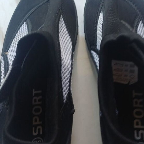 Water shoes unisex, new, size 38, black