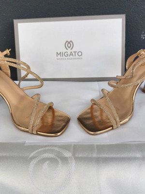 Migato leather sandals like new, size 38