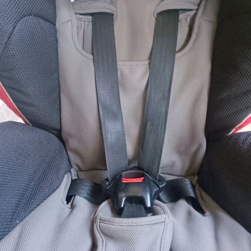 Be Safe izi Comfort Car Seat used with Isofix