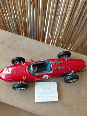 Ferrari 156 F1 Sharknose μοντέλο αυτοκινήτου 1961 σαν καινούργιο