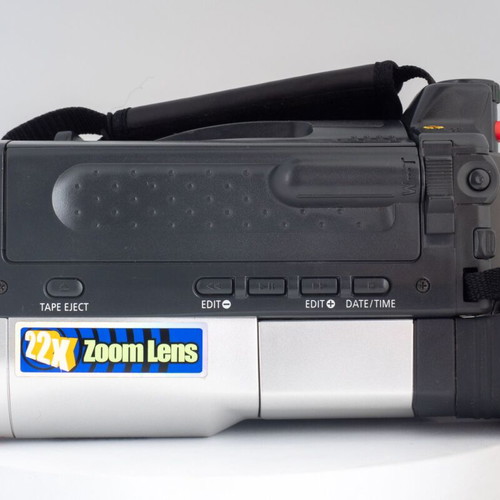 Samsung VP-L610 (PAL) 8mm Hi8 Camcorder used, battery and charger included
