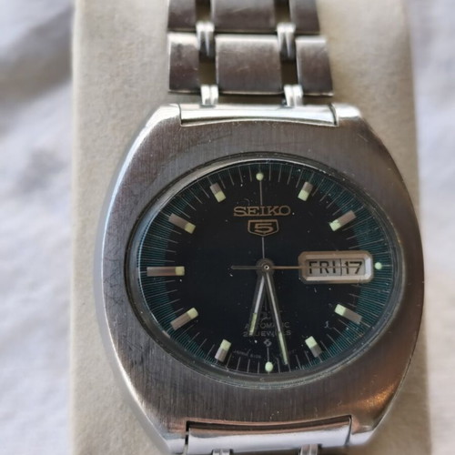 Seiko wristwatch like new, men's