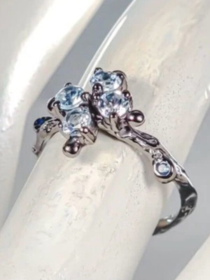 Unique 925 silver ring with blue topaz size 7 new