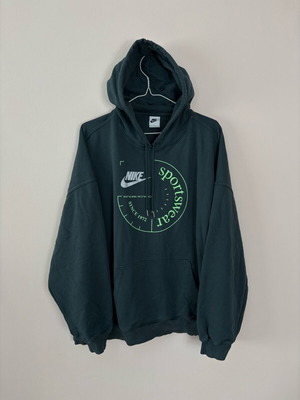 Nike hoodie like new, size M, green