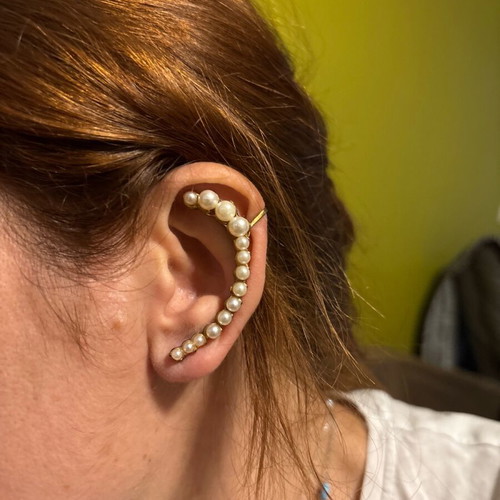 Earring like new jewelry