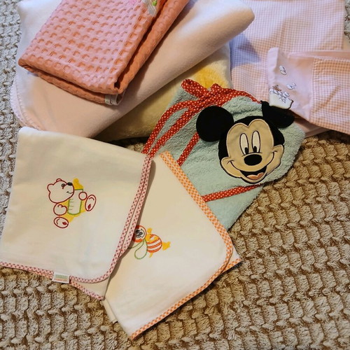 Baby layette like new with blankets, bathrobe and bedding set