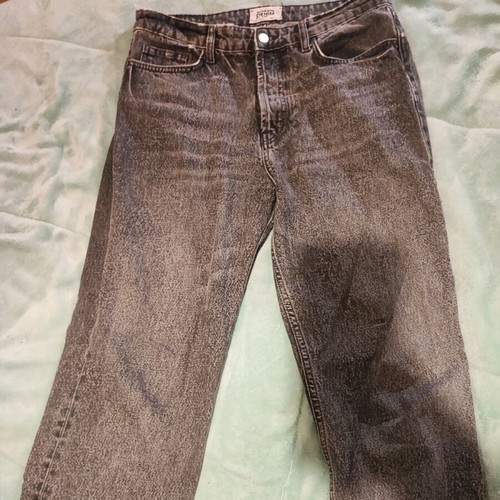Zara large gray jeans like new with frayed edges