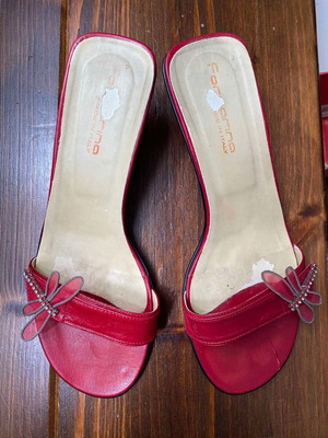 Fornarina pip toe mules size 36 used, red