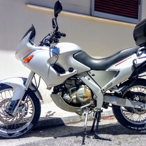 Aprilia Pegaso 650 motorcycle like new, 650 cc, manual transmission
