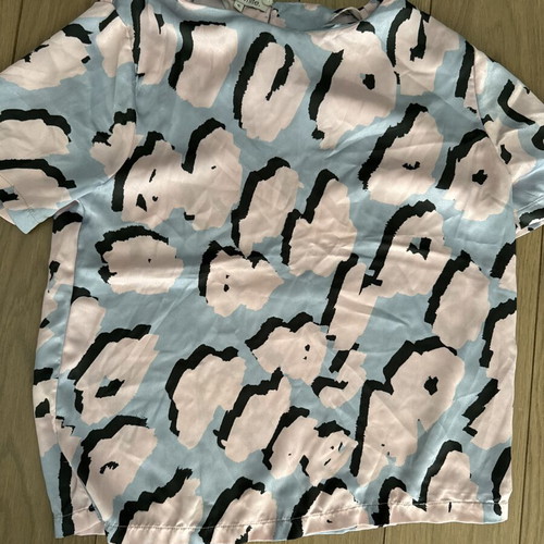 Milkwhite blouse new, size small, blue and pink