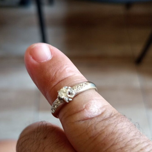 Women's solitaire ring used, 14k white gold with brilliant diamond