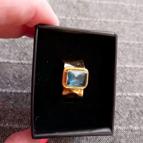 Silver 925 hammered ring with natural aquamarine, new