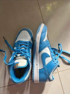 Nike Dunk Low αθλητικά σαν καινούργιο, μέγεθος 39, άσπρο και μπλε