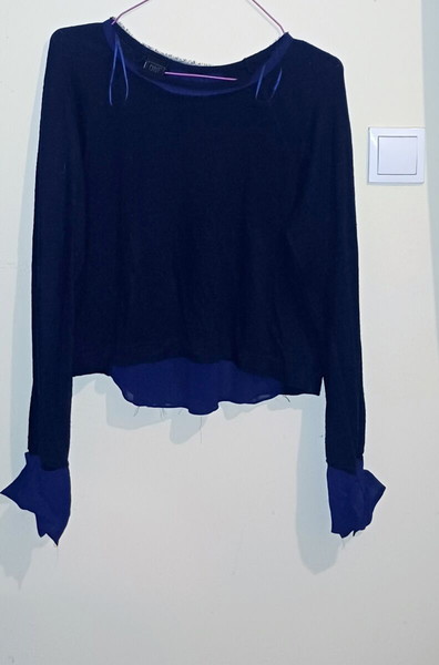 Silk top onf Medium