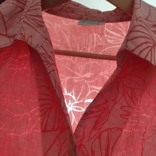 Erfo Pink Blouse with Rose Pattern in XL/XXL Like New