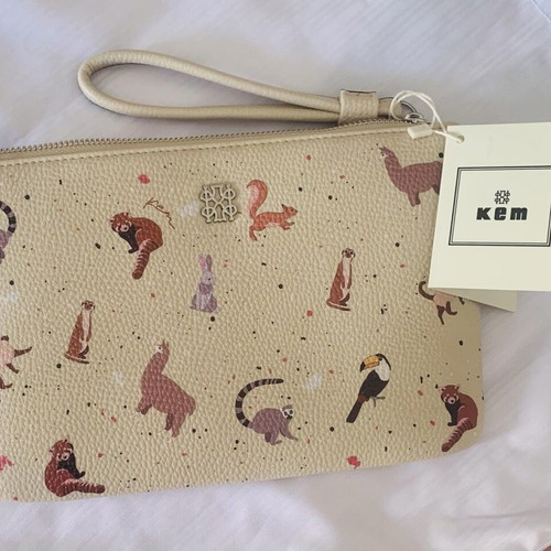Madagascar synthetic material pouch new with zipper closure