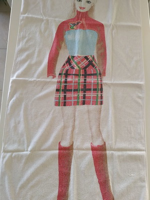 Πετσέτα θαλάσσης μεταχειρισμένη σε καλή κατάσταση