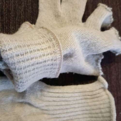Gray gloves with cut fingers like new