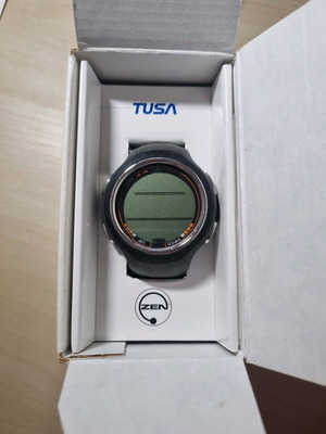 Tusa IQ-900 ZEN diving watch like new
