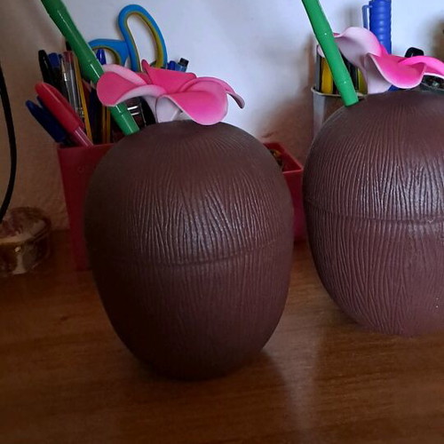 Plastic cups used, set of two