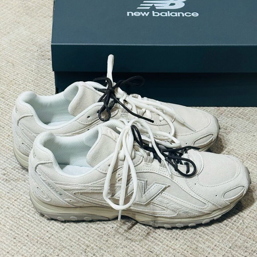 New Balance 204L sneakers new, size 42