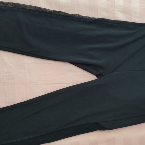 Capri leggings like new, black, small, side transparency