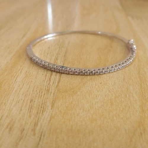 White gold bracelet with zircon like new
