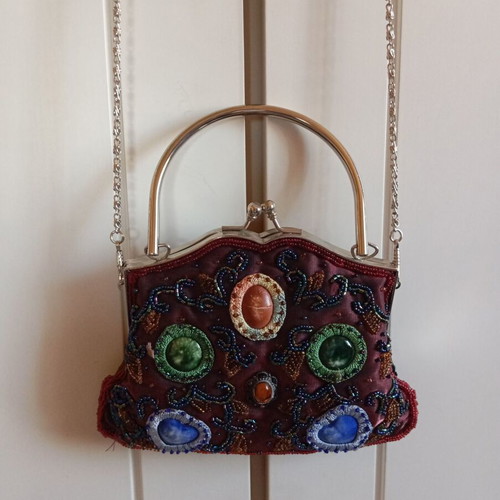 Vintage look evening bag, burgundy embroidered with beads
