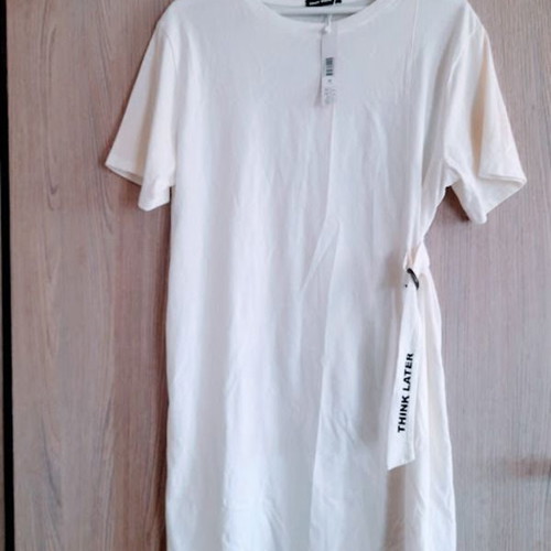 White T-shirt size M new 100% cotton